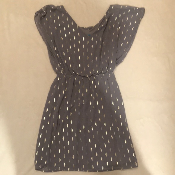 I am selling a gray dress with a gold pattern. - Picture 1 of 2